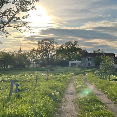 Gite A La Campagne Au Bord D'Un Lac 8 Personnes Saint-Quentin-sur-Charente Εξωτερικό φωτογραφία